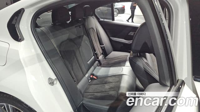 BMW 3 Series 2022 — ფოტო 11/20