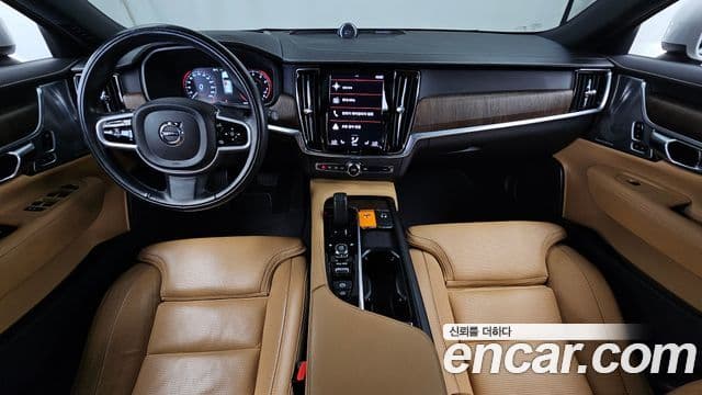 Volvo V90 Cross Country 2021 — Şəkil 7/20