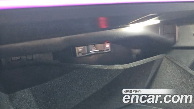 Mercedes-Benz GLC-Class 2025 — Photo 10/35