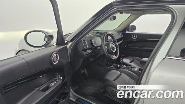 Mini Cooper Countryman 2023 — ფოტო 10/20