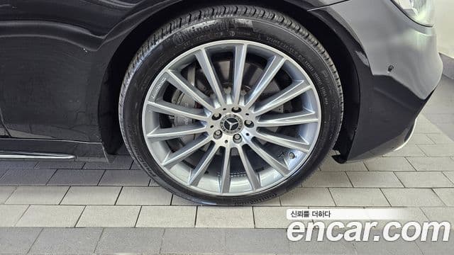 Mercedes-Benz S-Class 2018 — Şəkil 21/33