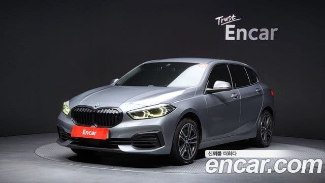 BMW 1 Series 2022 — Şəkil 1/20
