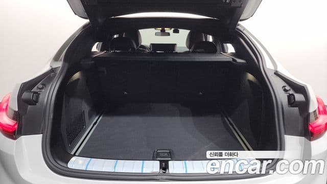 BMW X4 2025 — Photo 14/20