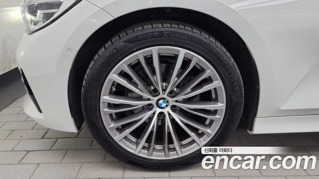 BMW 3 Series 2022 — фото 5 из 20