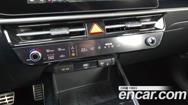 Kia Niro 2022 — Фото 17/20