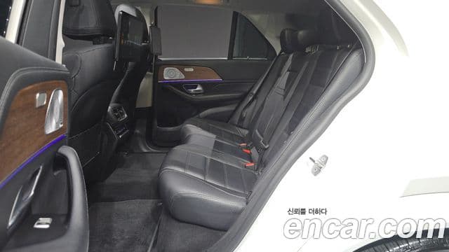 Mercedes-Benz GLE-Class 2020 — ფოტო 12/20