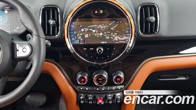 Mini Cooper SD Countryman 2022 — ფოტო 14/20