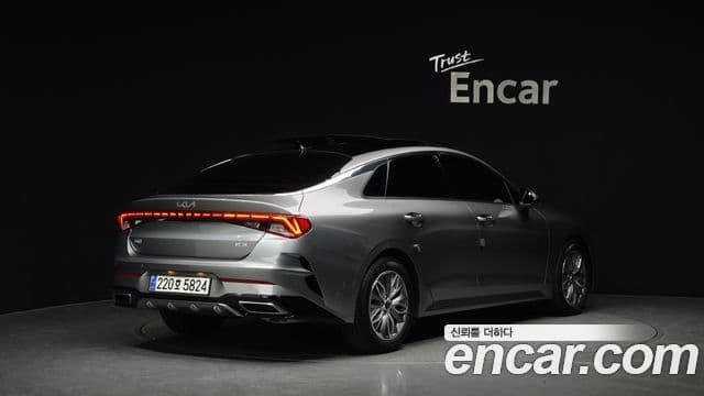 Kia K5 2023 — ფოტო 2/20