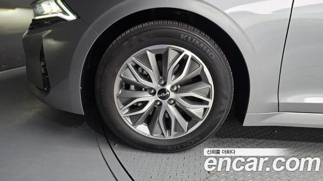 Kia K5 2023 — ფოტო 5/20