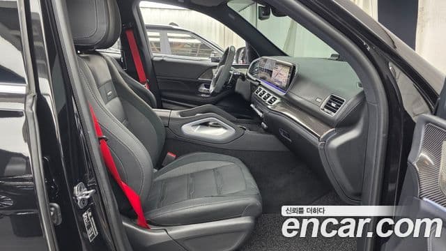 Mercedes-Benz GLE-Class 2025 — Photo 20/34