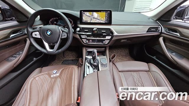 BMW 5 Series 2023 — Фото 7/20