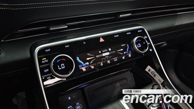 Genesis GV80 2020 — Şəkil 18/20