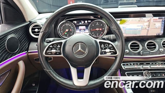Mercedes-Benz E-Class 2018 — Şəkil 13/20