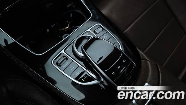 Mercedes-Benz E-Class 2018 — Şəkil 19/20
