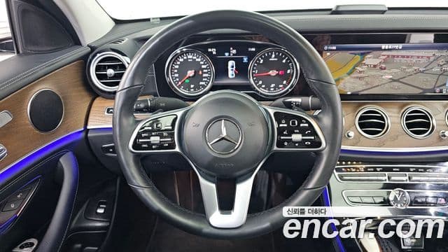 Mercedes-Benz E-Class 2019 — Şəkil 12/20
