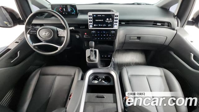 Hyundai Staria 2025 — ფოტო 7/20