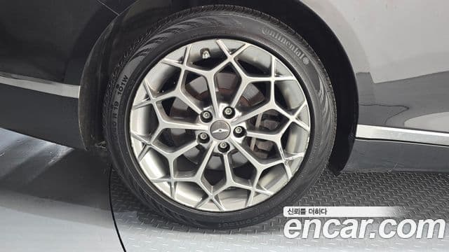 Genesis Electrified G80 2020 — фото 5 из 20