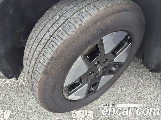 Hyundai Santa Fe 2023 — ფოტო 19/19