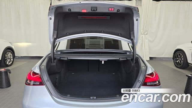 Mercedes-Benz E-Class 2022 — Şəkil 20/20