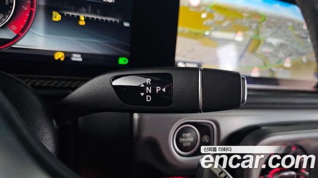 Mercedes-Benz G-Class 2021 — Photo 8/20