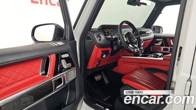 Mercedes-Benz G-Class 2021 — Photo 1/20