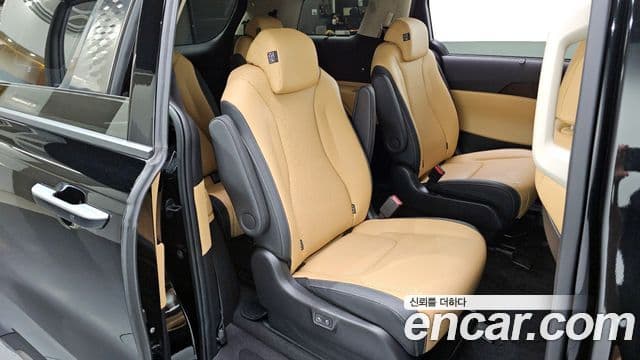 Kia Carnival 2022 — Şəkil 12/20