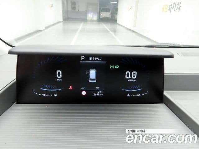 Hyundai Staria 2024 — фото 4 из 20