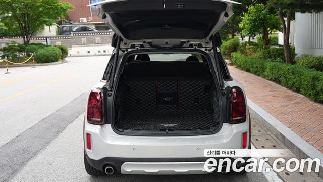 Mini Cooper S Countryman 2021 — Фото 1/10