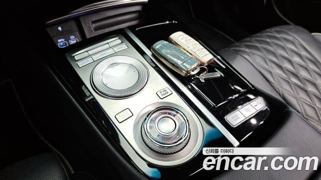 Genesis Electrified G80 2022 — Şəkil 9/20