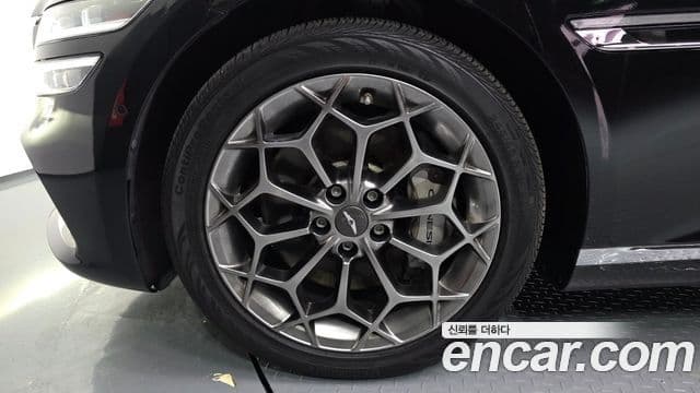 Genesis Electrified G80 2021 — фото 5 из 20