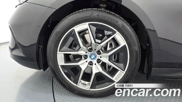 BMW i5 2025 — ფოტო 3/33
