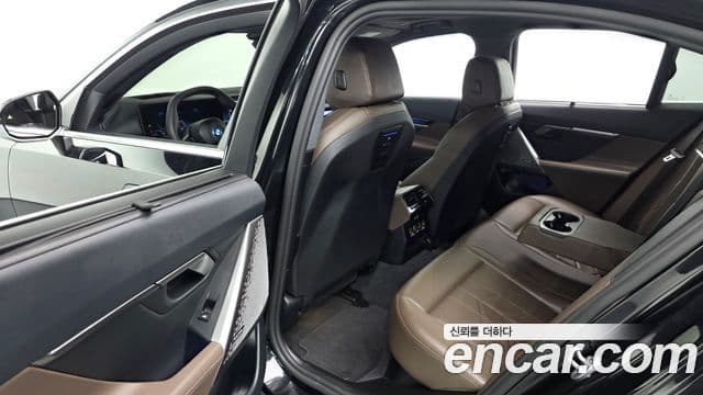 BMW i5 2025 — ფოტო 17/33