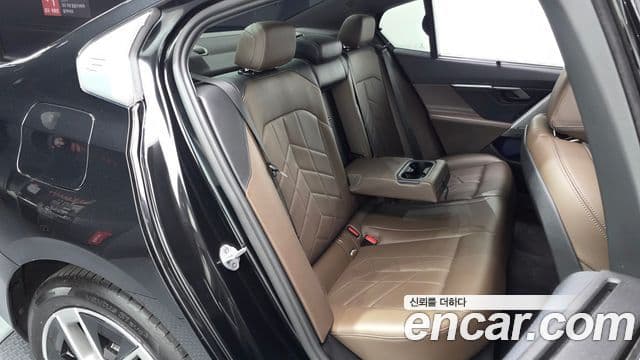 BMW i5 2025 — ფოტო 27/33