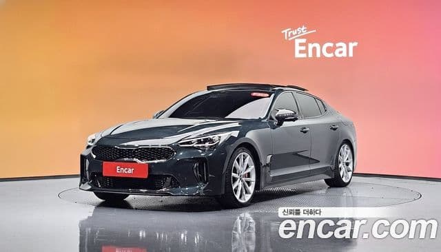 Kia Stinger 2021 — ფოტო 1/20