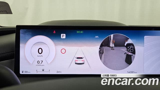 Genesis Electrified G80 2024 — ფოტო 8/20