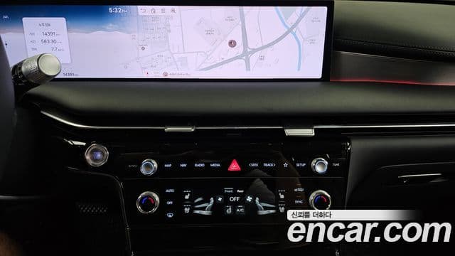 Genesis Electrified G80 2024 — фото 14 из 20