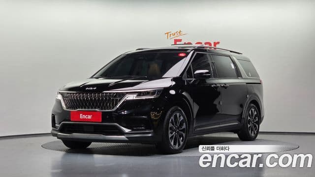 Kia Carnival 2023 — ფოტო 9/20