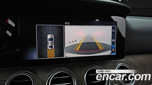 Mercedes-Benz E-Class 2019 — ფოტო 15/20
