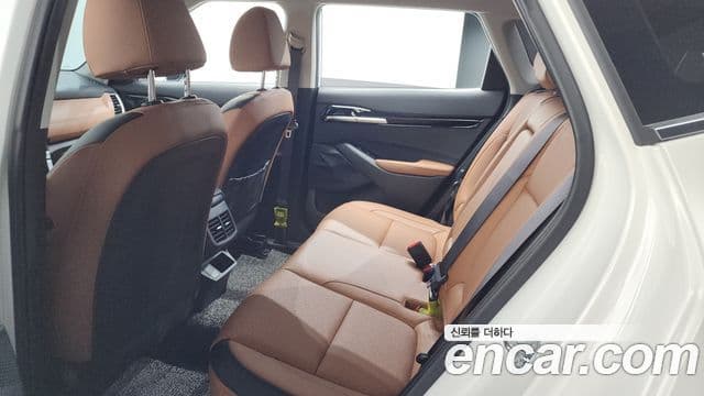 Kia Seltos 2023 — Şəkil 18/20