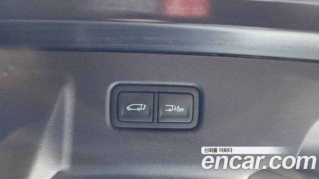 Hyundai Staria 2021 — Фото 17/20