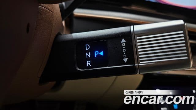 Hyundai Grandeur 2022 — ფოტო 9/20