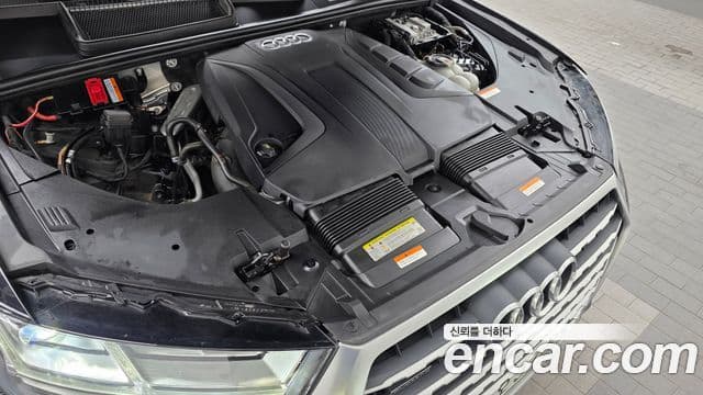Audi Q7 2019 — Şəkil 6/20