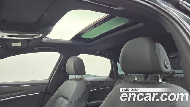 Audi A6 2022 — ფოტო 16/20