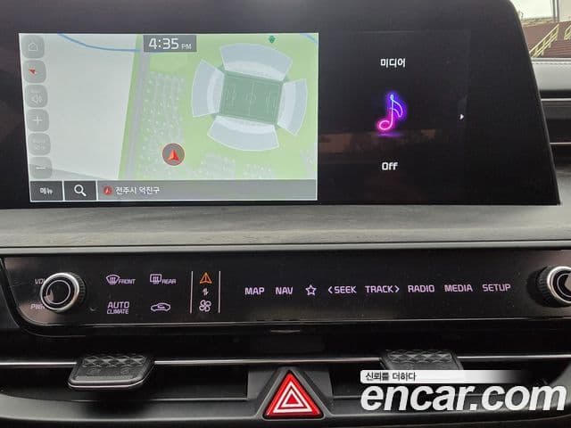 Kia K8 2021 — ფოტო 11/20
