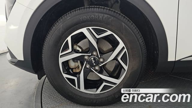 Kia Sportage 2022 — Şəkil 5/20