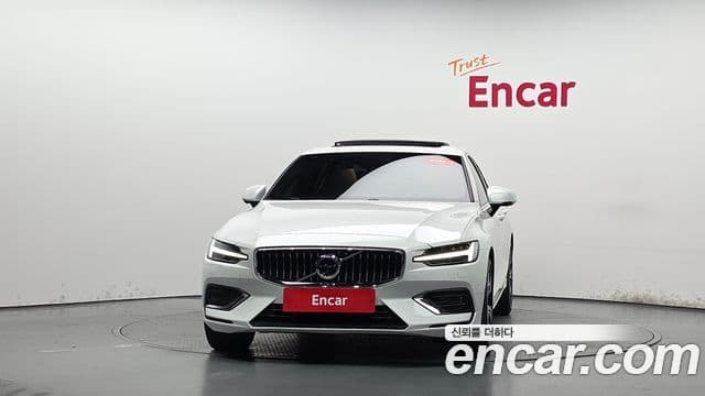 Volvo S60 2021 — Şəkil 3/20