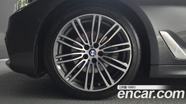 BMW 5 Series 2020 — фото 5 из 20