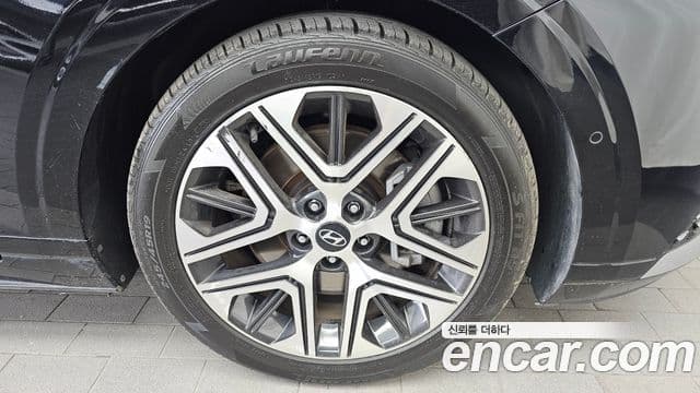 Hyundai Grandeur Hybrid 2023 — Photo 18/34