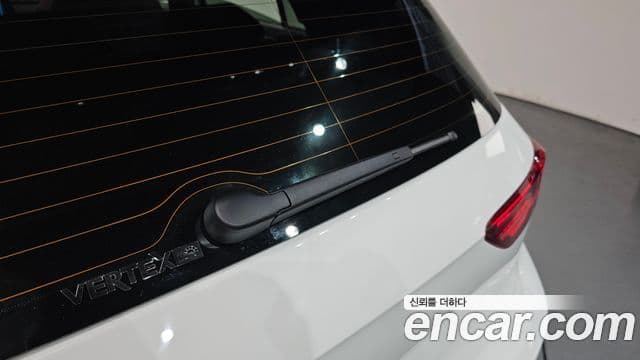 Volkswagen Golf 2024 — Photo 25/39