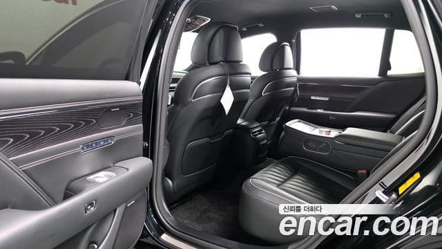 Genesis G90 2022 — ფოტო 10/20